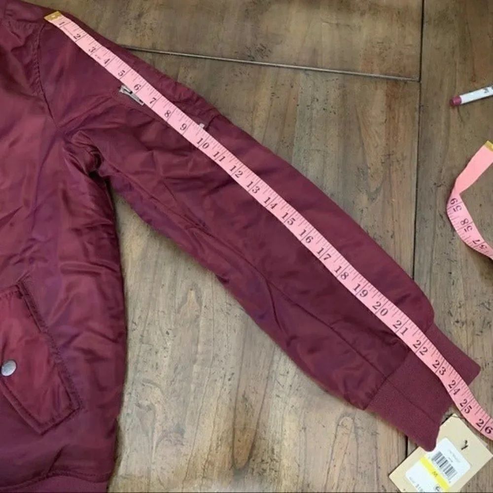 Levi’s Flight Bomber Jacket - Picture 14 of 14
